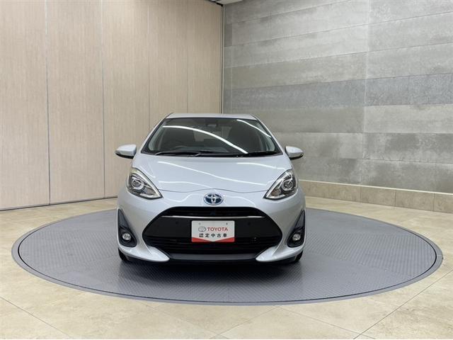 アクア Ｇ　衝突被害軽減ブレーキ　ペダル踏間違い急発進抑制装置　車線逸脱警報装置　オートハイビーム　ワンセグ内蔵メモリー　Ｂｌｕｅｔｏｏｔｈ　バックモニター　ＥＴＣ　スマートキー　ワンオーナー　整備記録簿　ＬＥＤ（14枚目）