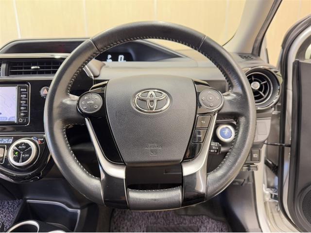 アクア Ｇ　衝突被害軽減ブレーキ　ペダル踏間違い急発進抑制装置　車線逸脱警報装置　オートハイビーム　ワンセグ内蔵メモリー　Ｂｌｕｅｔｏｏｔｈ　バックモニター　ＥＴＣ　スマートキー　ワンオーナー　整備記録簿　ＬＥＤ（24枚目）