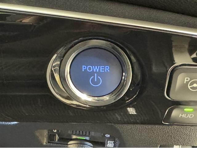 プリウス Ａ　衝突被害軽減ブレーキ　ペダル踏み間違急発進抑制装置　車線逸脱警報装置　オートハイビーム　ブラインドスポットモニター　ＥＴＣ２．０　ドラレコ　フルセグ内蔵メモリーナビ　Ｂｌｕｅｔｏｏｔｈ　バックモニター（14枚目）