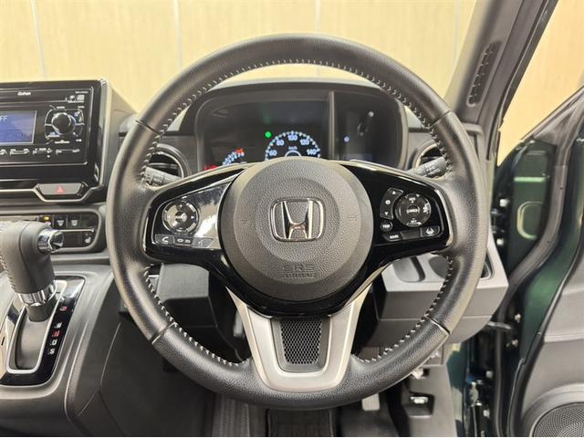 Ｎ－ＯＮＥ プレミアム　ツアラー　衝突被害軽減ブレーキ　ペダル踏み間違い急発進抑制装置　車線逸脱警報装置　オートハイビーム　スマートキー　クルーズコントロール　ワンオーナー　整備記録簿　サイドエアバック　ＬＥＤライト　オートエアコン（6枚目）