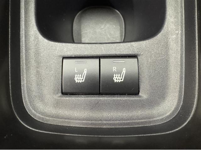 アクア Ｚ　衝突被害軽減ブレーキ　ペダル踏み間違い急発進抑制装置　電源コンセント　ドライブレコーダー　ナビ　フルセグ　Ｂｌｕｅｔｏｏｔｈ　シートヒーター　ＥＴＣ　クルーズコントロール　ブラインドスポットモニター（14枚目）