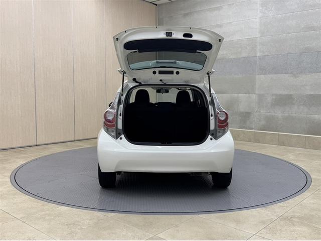 アクア S メモリーナビ ワンセグ スマートキー オートエアコン CD再生 デュアルエアバック 横滑り防止装置 盗難防止装(23枚目)