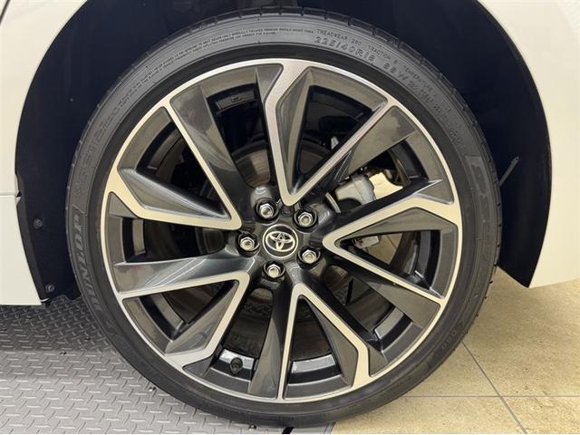 カローラスポーツ ハイブリッドＧ　Ｚ　衝突被害軽減ブレーキ　ペダル踏み間違い急発進抑制装置　ドライブレコーダー　ナビ　フルセグ　Ｂｌｕｅｔｏｏｔｈ　バックモニター　ＥＴＣ　ＬＥＤ　ブラインドスポットモニター　シートヒーター　オートエアコン（15枚目）