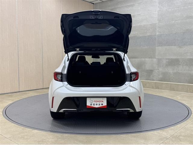 カローラスポーツ ハイブリッドＧ　Ｚ　衝突被害軽減ブレーキ　ペダル踏み間違い急発進抑制装置　ドライブレコーダー　ナビ　フルセグ　Ｂｌｕｅｔｏｏｔｈ　バックモニター　ＥＴＣ　ＬＥＤ　ブラインドスポットモニター　シートヒーター　オートエアコン（32枚目）