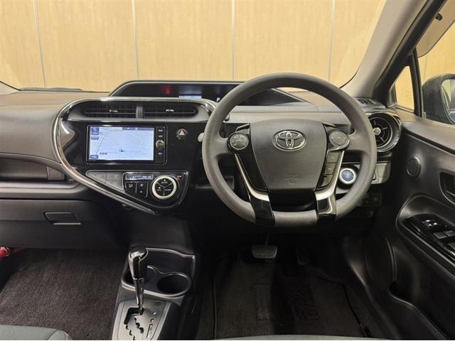 アクア Ｓスタイルブラック　衝突被害軽減ブレーキ　ドライブレコーダー　ナビ　フルセグ　Ｂｌｕｅｔｏｏｔｈ　ＬＥＤ　先進ライト　車線逸脱警報　スマートキー　オートエアコン　ＣＤ／ＤＶＤ再生　横滑り防止装置　盗難防止装置（6枚目）