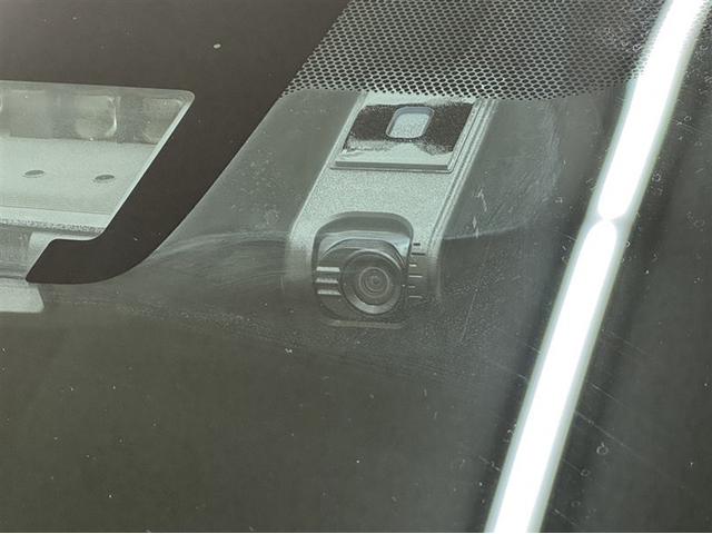 アクア Ｓスタイルブラック　衝突被害軽減ブレーキ　ドライブレコーダー　ナビ　フルセグ　Ｂｌｕｅｔｏｏｔｈ　ＬＥＤ　先進ライト　車線逸脱警報　スマートキー　オートエアコン　ＣＤ／ＤＶＤ再生　横滑り防止装置　盗難防止装置（13枚目）