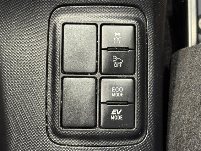 アクア Ｓスタイルブラック　衝突被害軽減ブレーキ　ドライブレコーダー　ナビ　フルセグ　Ｂｌｕｅｔｏｏｔｈ　ＬＥＤ　先進ライト　車線逸脱警報　スマートキー　オートエアコン　ＣＤ／ＤＶＤ再生　横滑り防止装置　盗難防止装置（23枚目）