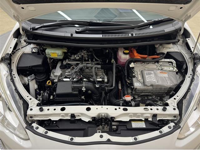 アクア S ワンセグ内蔵メモリー Bluetooth対応 ETC キーレスエントリー 整備記録簿 横滑り防止装置 ABS オートエアコン 全席パワーウィンドウ デュアルエアバッグ(25枚目)