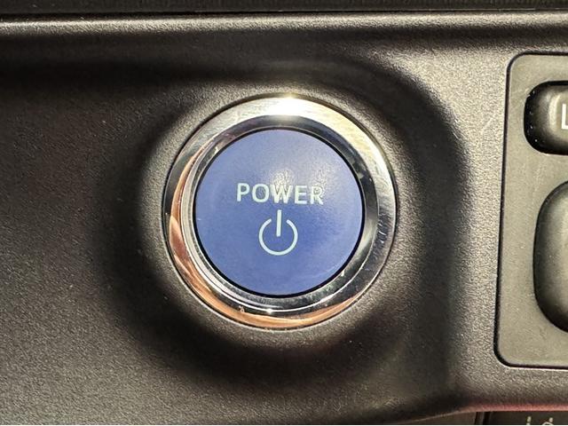 アクア Sスタイルブラック シートヒーター 衝突被害軽減ブレーキ ペダル踏み間違い急発進抑制装置 車線逸脱警報装置 オートハイビーム ワンセグ内蔵メモリー バックモニター ETC スマートキー 整備記録簿 LEDライト(11枚目)