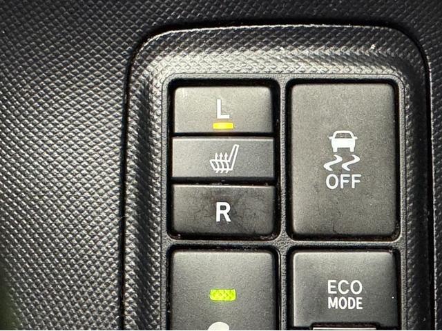 アクア Sスタイルブラック シートヒーター 衝突被害軽減ブレーキ ペダル踏み間違い急発進抑制装置 車線逸脱警報装置 オートハイビーム ワンセグ内蔵メモリー バックモニター ETC スマートキー 整備記録簿 LEDライト(22枚目)