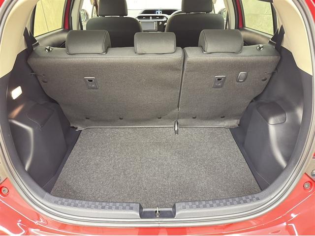 アクア Sスタイルブラック シートヒーター 衝突被害軽減ブレーキ ペダル踏み間違い急発進抑制装置 車線逸脱警報装置 オートハイビーム ワンセグ内蔵メモリー バックモニター ETC スマートキー 整備記録簿 LEDライト(28枚目)