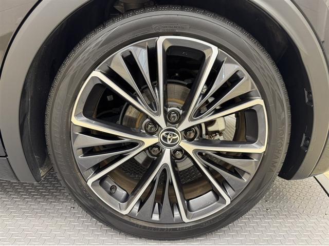 プリウス Ｇ　衝突被害軽減ブレーキ　ペダル踏み間違い急発進抑制装置　電源コンセント　ディスプレイオーディオ　ＥＴＣ　ＬＥＤ　Ｂｌｕｅｔｏｏｔｈ　シートヒーター　クルーズコントロール　ブラインドスポットモニター（15枚目）