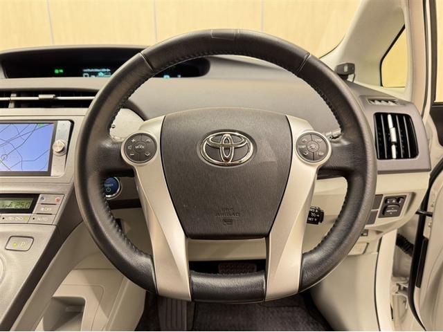 プリウス Ｇ　ＨＤＤナビ　フルセグ　Ｂｌｕｅｔｏｏｔｈ　ＥＴＣ　ＨＩＤ　バックモニター　クルーズコントロール　オートエアコン　純正アルミ　ＣＤ／ＤＶＤ再生　デュアル・サイドエアバック　横滑り防止装置　盗難防止装置（23枚目）