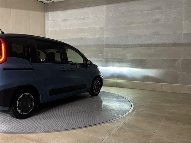 シエンタ ハイブリッドＺ　衝突被害軽減ブレーキ　ペダル踏み間違い急発進抑制装置　ドライブレコーダー　ナビ　Ｂｌｕｅｔｏｏｔｈ　フルセグ　ＥＴＣ　ＬＥＤ　両側電動スライドドア　クルーズコントロール　ブラインドスポットモニター（15枚目）