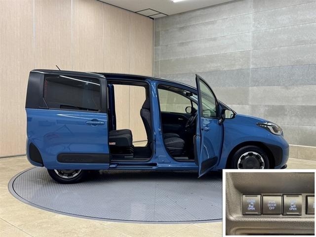 シエンタ ハイブリッドＺ　衝突被害軽減ブレーキ　ペダル踏み間違い急発進抑制装置　ドライブレコーダー　ナビ　Ｂｌｕｅｔｏｏｔｈ　フルセグ　ＥＴＣ　ＬＥＤ　両側電動スライドドア　クルーズコントロール　ブラインドスポットモニター（18枚目）