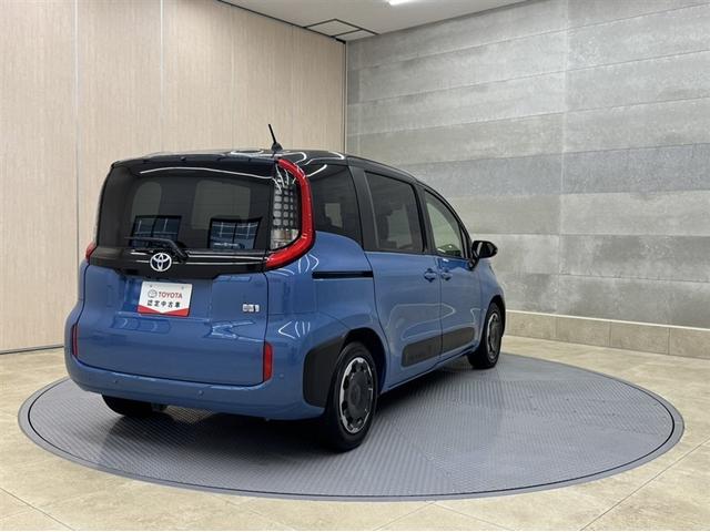 シエンタ ハイブリッドＺ　衝突被害軽減ブレーキ　ペダル踏み間違い急発進抑制装置　ドライブレコーダー　ナビ　Ｂｌｕｅｔｏｏｔｈ　フルセグ　ＥＴＣ　ＬＥＤ　両側電動スライドドア　クルーズコントロール　ブラインドスポットモニター（19枚目）