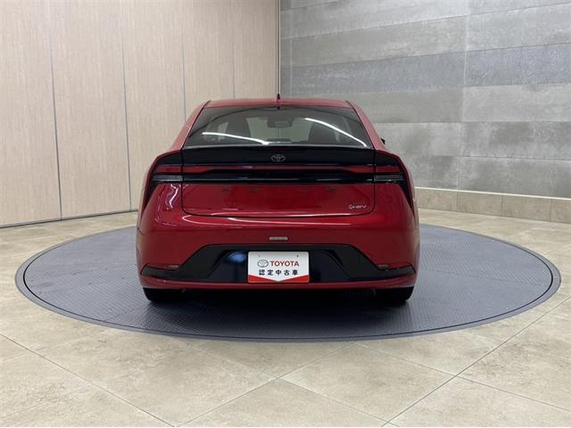 プリウス Ｚ　４ＷＤ　衝突被害軽減ブレーキ　ペダル踏み間違い急発進抑制装置　ドライブレコーダー　電源コンセント　寒冷地仕様　シートヒーター　ナビ　Ｂｌｕｅｔｏｏｔｈ　フルセグ　ブラインドスポットモニター　ＥＴＣ（30枚目）