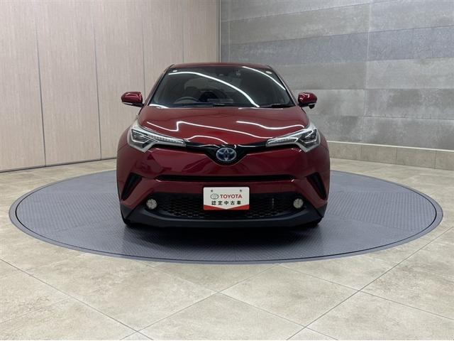 Ｃ－ＨＲ Ｇ　衝突被害軽減ブレーキ　ドライブレコーダー　ナビ　フルセグ　Ｂｌｕｅｔｏｏｔｈ　ＥＴＣ　ＬＥＤ　バックモニター　ブラインドスポットモニター　オートエアコン　クルーズコントロール　ＣＤ／ＤＶＤ再生（19枚目）