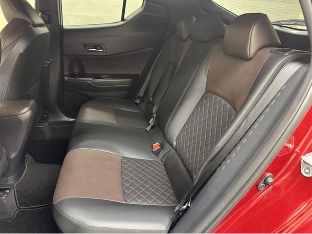 Ｃ－ＨＲ Ｇ　衝突被害軽減ブレーキ　ドライブレコーダー　ナビ　フルセグ　Ｂｌｕｅｔｏｏｔｈ　ＥＴＣ　ＬＥＤ　バックモニター　ブラインドスポットモニター　オートエアコン　クルーズコントロール　ＣＤ／ＤＶＤ再生（24枚目）