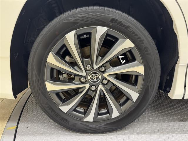 ヴォクシー ハイブリッドＳ－Ｚ　衝突被害軽減ブレーキ　ペダル踏み間違い急発進抑制装置　電源コンセント　ナビ　フルセグ　Ｂｌｕｅｔｏｏｔｈ　ＥＴＣ　ＬＥＤ　シートヒーター　全周囲カメラ　クルーズコントロール　両側電動スライドドア（18枚目）