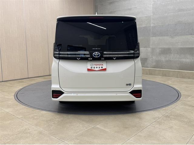 ヴォクシー ハイブリッドＳ－Ｚ　衝突被害軽減ブレーキ　ペダル踏み間違い急発進抑制装置　電源コンセント　ナビ　フルセグ　Ｂｌｕｅｔｏｏｔｈ　ＥＴＣ　ＬＥＤ　シートヒーター　全周囲カメラ　クルーズコントロール　両側電動スライドドア（32枚目）