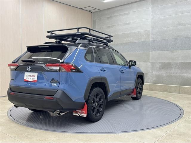 ＲＡＶ４ ハイブリッドアドベンチャー　オフロードパッケージＩＩ　当社オリジナルカスタマイズ　ルーフデッキ　ＴＲＤマッドフラップ　衝突被害軽減ブレーキ　ペダル踏み間違い急発進抑制装置　ナビ　フルセグ　Ｂｌｕｅｔｏｏｔｈ　シートヒーター・ベンチレーション　ＥＴＣ（23枚目）