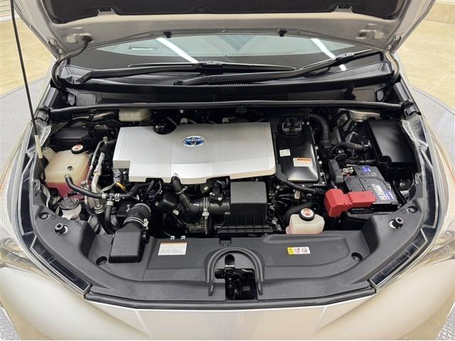 プリウス Ｓセーフティプラス　衝突被害軽減ブレーキ　ペダル踏み間違い急発進抑制装置　車線逸脱警報装置　オートハイビーム　ワンセグ内蔵メモリー　Ｂｌｕｅｔｏｏｔｈ　バックモニター　ＥＴＣ　クルーズコントロール　ワンオーナー　記録簿（32枚目）