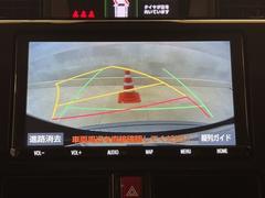 Хåɥ˥դǤ֤θ˾餬դƤꡢХåݤθͻҤ˥ɽޤ 3