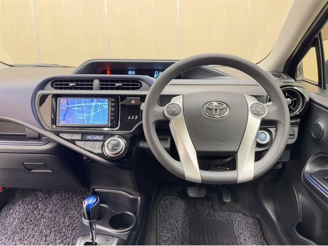 アクア S ナビ ワンセグ Bluetooth バックモニター ETC スマートキー オートエアコン CD再生 デュアルエアバック 横滑り防止装置 盗難防止装置 記録簿(6枚目)