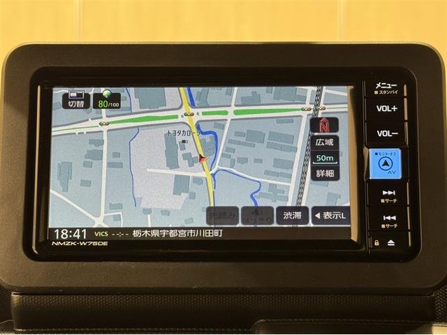ナビ付きです。目的地を設定すれば、初めての場所でも簡単に行くことが出来ます。