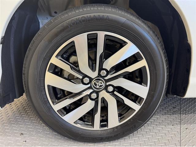 ルーミー カスタムＧ　衝突被害軽減ブレーキ　ペダル踏み間違い急発進抑制装置　ナビ　フルセグ　Ｂｌｕｅｔｏｏｔｈ　ＥＴＣ　ＬＥＤ　全周囲カメラ　両側電動スライドドア　アイドリングストップ　オートエアコン　クルーズコントロール（12枚目）