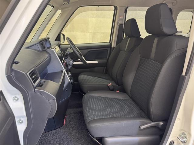 ルーミー カスタムＧ　衝突被害軽減ブレーキ　ペダル踏み間違い急発進抑制装置　ナビ　フルセグ　Ｂｌｕｅｔｏｏｔｈ　ＥＴＣ　ＬＥＤ　全周囲カメラ　両側電動スライドドア　アイドリングストップ　オートエアコン　クルーズコントロール（19枚目）