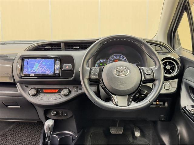 運転しやすいインパネ周りです。見やすいレイアウトで快適なドライブをサポートします☆☆