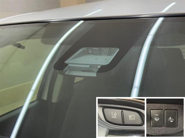 衝突被害軽減ブレーキを搭載した「サポカー」です。安全機能の詳細は販売スタッフまでおたずねください。機能を過信せず、必ずご自身で安全運転を行ってください。