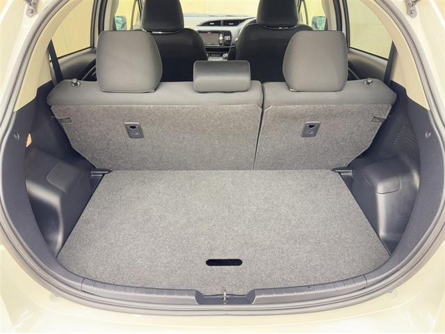 広さと使い勝手が気になるラゲージスペースはこちら。十分な広さですね！