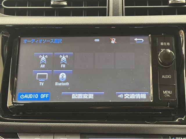 アクア S 衝突被害軽減ブレーキ ドライブレコーダー ナビ フルセグ Bluetooth バックモニター 先進ライト 車線逸脱警報 オートエアコン デュアルエアバック CD/DVD再生 横滑り防止装置(7枚目)