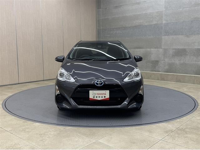 アクア S 衝突被害軽減ブレーキ ドライブレコーダー ナビ フルセグ Bluetooth バックモニター 先進ライト 車線逸脱警報 オートエアコン デュアルエアバック CD/DVD再生 横滑り防止装置(15枚目)