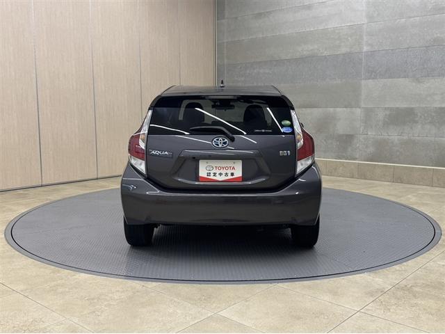 アクア S 衝突被害軽減ブレーキ ドライブレコーダー ナビ フルセグ Bluetooth バックモニター 先進ライト 車線逸脱警報 オートエアコン デュアルエアバック CD/DVD再生 横滑り防止装置(26枚目)