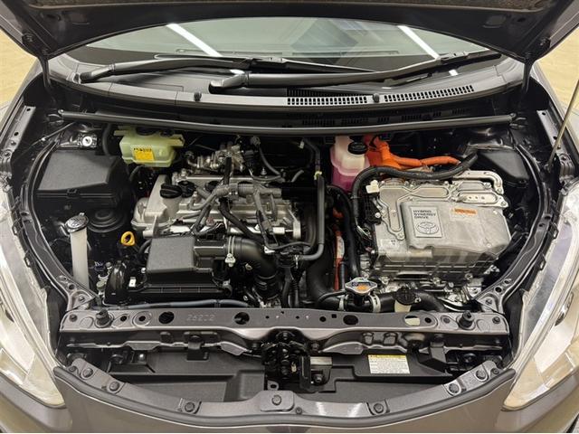 アクア S 衝突被害軽減ブレーキ ドライブレコーダー ナビ フルセグ Bluetooth バックモニター 先進ライト 車線逸脱警報 オートエアコン デュアルエアバック CD/DVD再生 横滑り防止装置(30枚目)