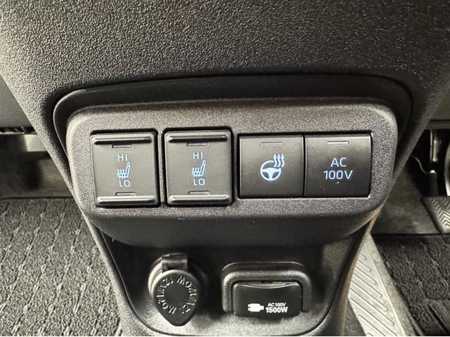 シエンタ ハイブリッドZ 全周囲モニター ドラレコ AC100V/1500Wコンセント シートヒーター 両側電動スライドドア ETC2.0 ディスプレイオーディオ ナビ フルセグTV Bluetooth ワンオーナー 記録簿(14枚目)