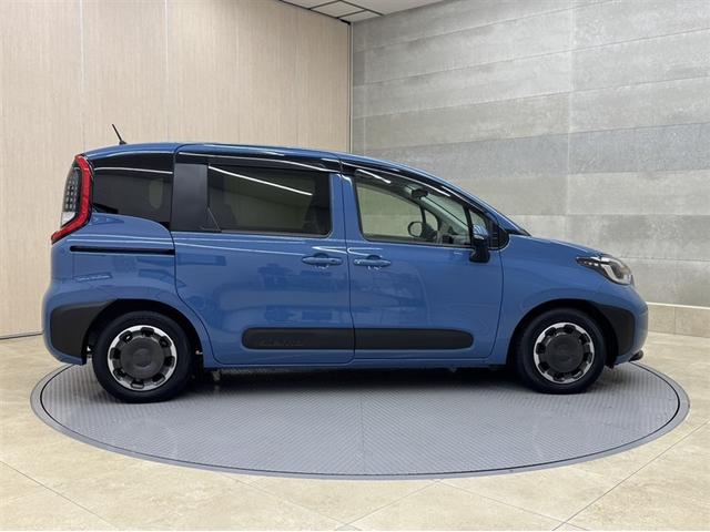 シエンタ ハイブリッドZ 全周囲モニター ドラレコ AC100V/1500Wコンセント シートヒーター 両側電動スライドドア ETC2.0 ディスプレイオーディオ ナビ フルセグTV Bluetooth ワンオーナー 記録簿(19枚目)