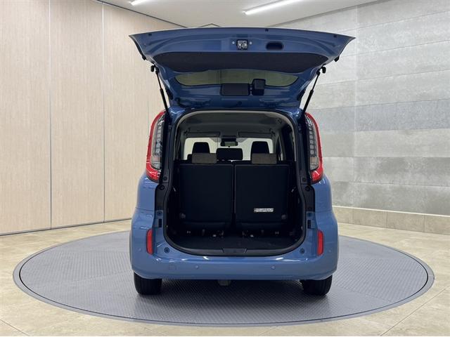 シエンタ ハイブリッドZ 全周囲モニター ドラレコ AC100V/1500Wコンセント シートヒーター 両側電動スライドドア ETC2.0 ディスプレイオーディオ ナビ フルセグTV Bluetooth ワンオーナー 記録簿(33枚目)