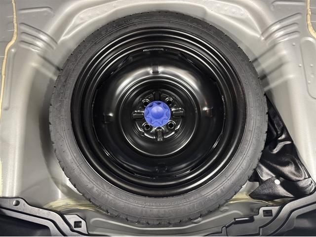 アクア Ｓスタイルブラック　衝突被害軽減ブレーキ　ペダル踏み間違い急発進抑制装置　ナビ　ワンセグ　Ｂｌｕｅｔｏｏｔｈ　ＥＴＣ　先進ライト　車線逸脱警報　スマートキー　バックモニター　オートエアコン　横滑り防止装置　盗難防止装置（17枚目）