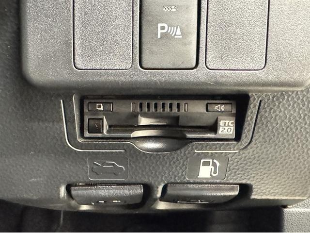 ルーミー カスタムＧ　衝突被害軽減ブレーキ　ペダル踏み間違い急発進抑制装置　ナビ　フルセグ　Ｂｌｕｅｔｏｏｔｈ　ＥＴＣ　ＬＥＤ　フルエアロ　両側電動スライドドア　全周囲カメラ　アイドリングストップ　クルーズコントロール（14枚目）