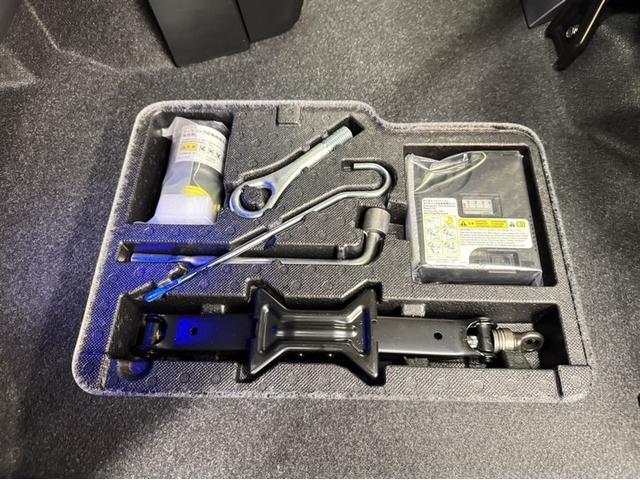 ルーミー カスタムＧ　衝突被害軽減ブレーキ　ペダル踏み間違い急発進抑制装置　ナビ　フルセグ　Ｂｌｕｅｔｏｏｔｈ　ＥＴＣ　ＬＥＤ　フルエアロ　両側電動スライドドア　全周囲カメラ　アイドリングストップ　クルーズコントロール（23枚目）