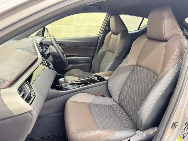 C-HR G シートヒーター フルセグ内蔵メモリーナビ DVD再生 Bluetooth バックモニター ETC 衝突被害軽減ブレーキ 車線逸脱警報装置 オートハイビーム クルーズコントロール ワンオーナー 記録簿(21枚目)
