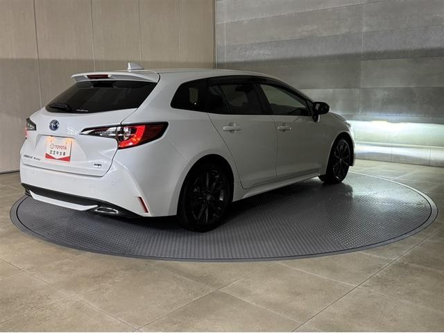 カローラツーリング ハイブリッド　ダブルバイビー　ドラレコ　ディスプレイオーディオ　バックモニター　Ｂｌｕｅｔｏｏｔｈ　ＥＴＣ　クルーズコントロール　衝突被害軽減ブレーキ　ペダル踏み間違急発進抑制装置　車線逸脱警報装置　オートハイビーム　ワンオーナー（15枚目）