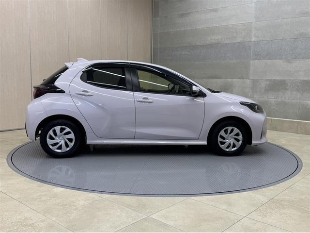 ヤリス ハイブリッドG 衝突被害軽減ブレーキ ペダル踏み間違い急発進抑制装置 ドライブレコーダー ナビ Bluetooth ETC クルーズコントロール オートエアコン スマートキー デュアル・サイドエアバック(18枚目)