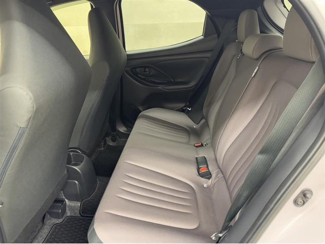 ヤリス ハイブリッドG 衝突被害軽減ブレーキ ペダル踏み間違い急発進抑制装置 ドライブレコーダー ナビ Bluetooth ETC クルーズコントロール オートエアコン スマートキー デュアル・サイドエアバック(22枚目)