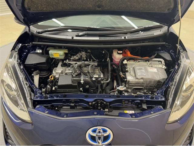 アクア Sスタイルブラック 衝突被害軽減ブレーキ ナビ フルセグ Bluetooth ETC バックモニター 先進ライト 車線逸脱警報 スマートキー オートエアコン デュアルエアバック CD/DV再生 社外アルミ 横滑り防止装置(30枚目)